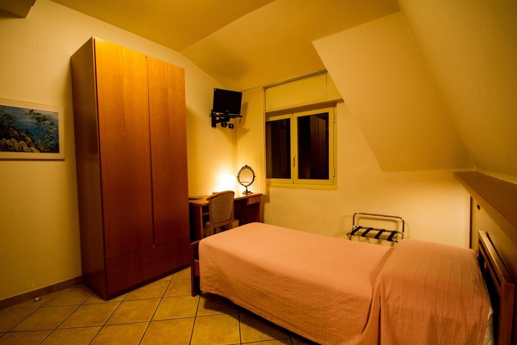 Albergo Lario Gera Lario Room photo