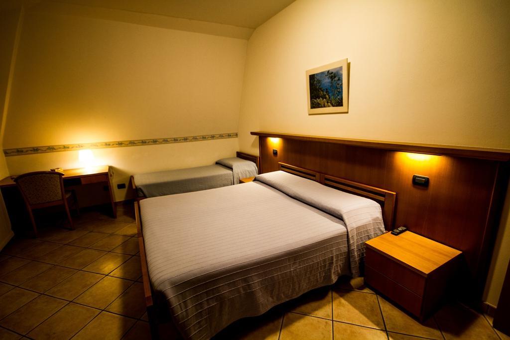 Albergo Lario Gera Lario Room photo